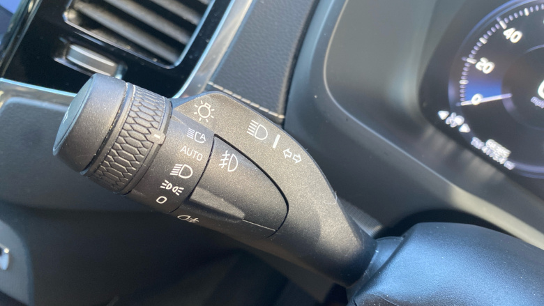 Volvo Xc90 2.0 T8 Hybrid R DESIGN Pro 5dr Geartronic Estate